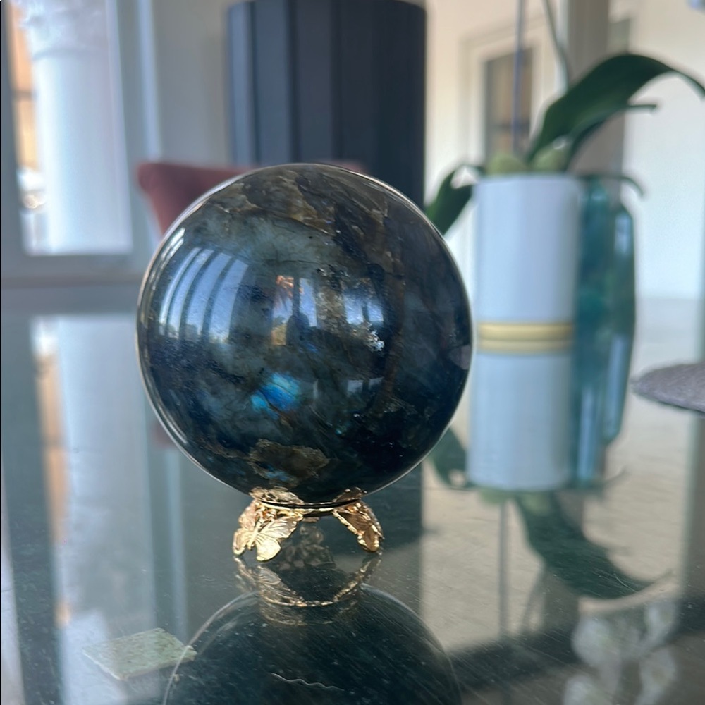 Labradorite Crystal Sphere large - Picture 5 of 12